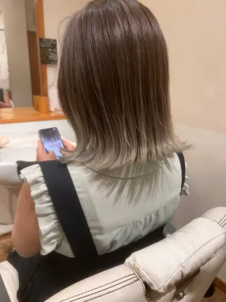 セミロング カラー アザマ　ヤスカツ _rosso 川口のヘアスタイル