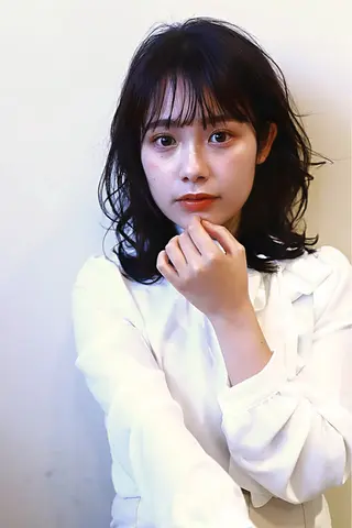 セミロング パーマ oluolu hairのヘアスタイル