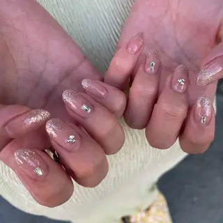ネイル LUNI（シェアサロンHeartSpace内）所属・久屋大通  Luni / yuのネイルデザイン