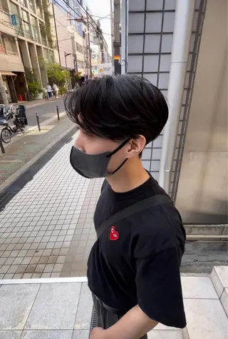 ショート カラー パーマ メンズ 森下 佑大のヘアスタイル