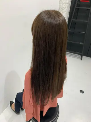 ロング カラー TAKUMI .のヘアスタイル