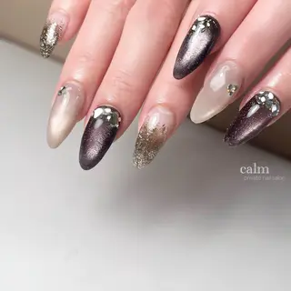 ネイル calm 〔ｶｰﾑ〕のネイルデザイン