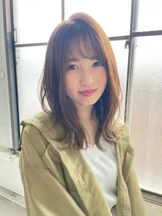 ミディアム カラー 小顔カット✨ 透明感カラーのヘアスタイル