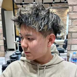 カラー パーマ メンズ 酸性ストレート・ メンズ 三原 楊子のヘアスタイル