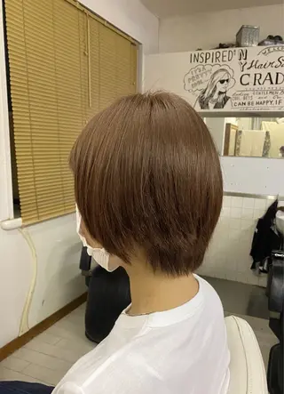 ショート カラー CRADLE Takeuchiのヘアスタイル