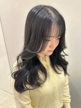 セミロング SALOWIN    銀座RAY 2所属・yamashika honokaのヘアスタイル