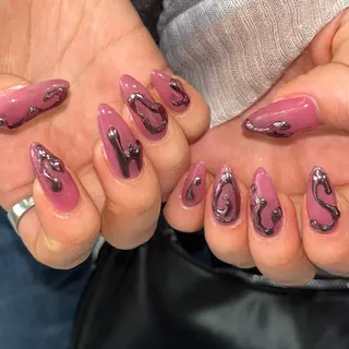 ネイル 🪐富島彩夏 /海外nail🪐のネイルデザイン