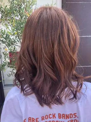 ミディアム EARTH長岡 🌼渡辺まい🌼のヘアスタイル