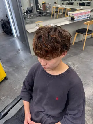 パーマ メンズ fifth 丸山太誠のヘアスタイル