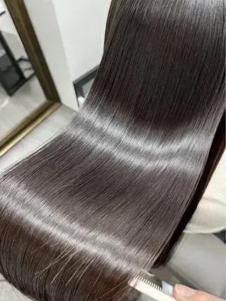 レイヤー/くびれ巻き 三好悠生のヘアスタイル