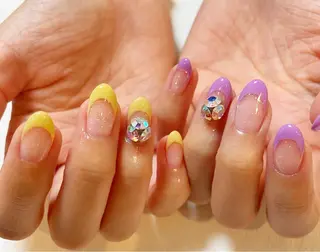 ミディアム ネイル Re:st〔リスト〕所属・ayane Re:st〔リスト〕のネイルデザイン