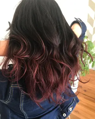 セミロング カラー 入江 志穂のヘアスタイル