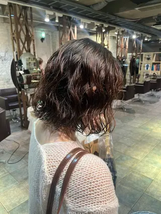 ミディアム パーマ 西村 瑠々花のヘアスタイル