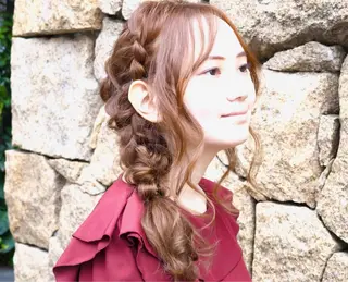 ロング kawakita yoshinoriのヘアスタイル