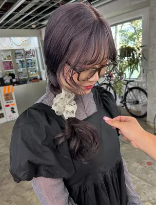 ロング カラー パーマ ヘアアレンジ 髪と音処　マトぺ所属・ダブルカラー/ボブ ブリーチカラー/ユリのヘアスタイル