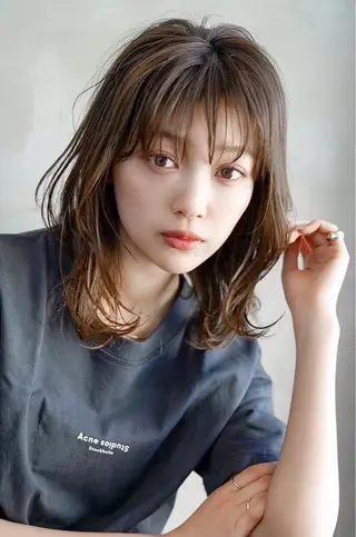 セミロング 【GEEKS】 Momoka🪷のヘアスタイル