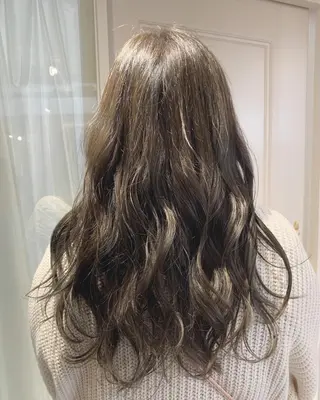 ロング カラー パーマ 菅野 美咲のヘアスタイル