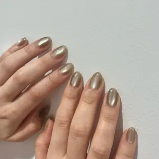 ネイル mano+所属・砂田 はるかのネイルデザイン