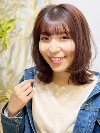 ミディアム soto所属・安藤 芽衣のヘアスタイル