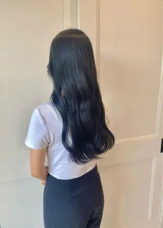 ロング カラー Ayuna /透明感カラーのヘアスタイル