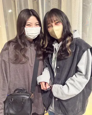 ロング アールバイニーナ所属・R by NINA アールバイニーナのヘアスタイル