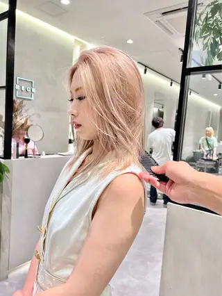 ロング ハイトーン/レイヤー カット岩田健斗/新宿のヘアスタイル