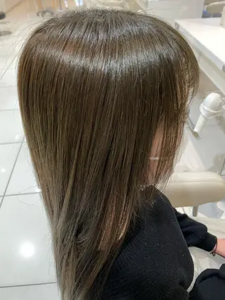 ロング カラー JERICHO HAIR所属・河野 由佳の眉毛・アイブロウイメージ