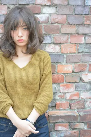 ミディアム カラー マネージャー八尾 裕一郎のヘアスタイル