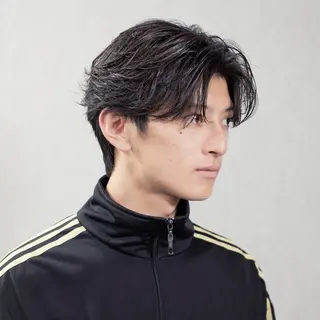 ショート パーマ メンズ フェザーパーマ職人 🪶ryosukeのヘアスタイル