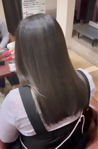 ロング カラー Happiness王寺所属・髪質改善カラー 🫧萩原のヘアスタイル