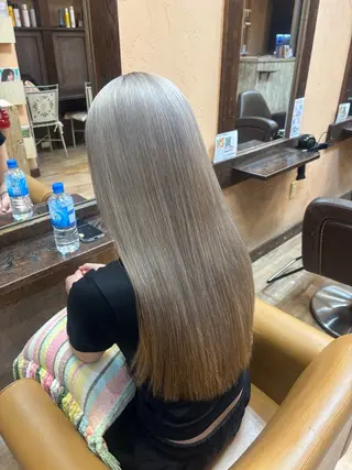 ロング カラー ブリーチカラー🎀 Himariのヘアスタイル