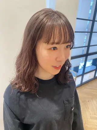 ミディアム カラー 増井 彩乃のヘアスタイル