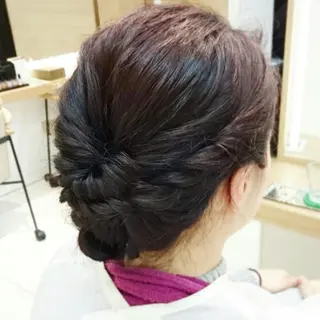 ヘアアレンジ ロング カラー 透明感ハイライト◎ 伊藤夏海のヘアスタイル