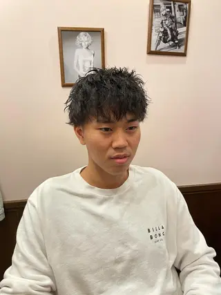 ミディアム カラー パーマ メンズ カット指名No1漆原 聡のヘアスタイル