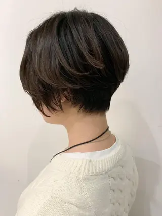 ショート nuu所属・💜ショート💜 ウルフ、ボブ二色亜美のヘアスタイル
