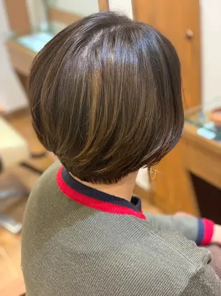 ショート エクリ麻布十番所属・斉藤健 秋谷百花のヘアスタイル