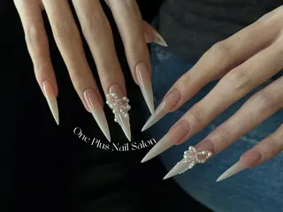 ネイル One Plus Nail Salonのネイルデザイン