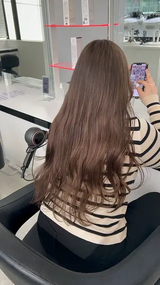 ロング カラー エフェクトブリーチ／ レイヤーカット／翔のヘアスタイル