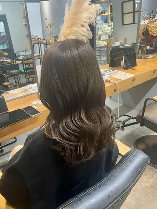 カラー ROCCOeast koyukiのヘアスタイル