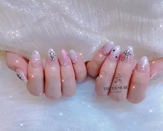 ネイル Demure Cocoのネイルデザイン