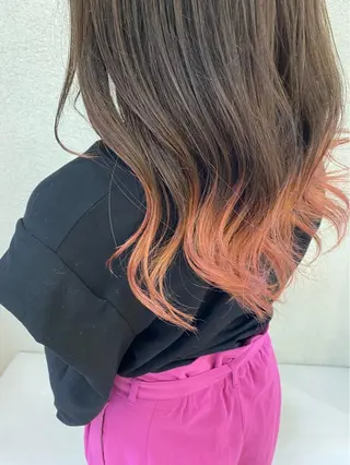 ロング カラー 松下 由恵のヘアスタイル