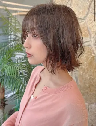 ミディアム 松本 萌香のヘアスタイル