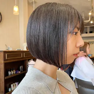 ショート カラー roost 優のヘアスタイル