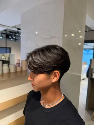 ミディアム パーマ メンズ grace by afloat 梅田店所属・メンズ特化❗️ 楠見綾太郎のヘアスタイル