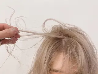 ミディアム カラー 顔周りレイヤー/韓国 ブリーチminamiのヘアスタイル