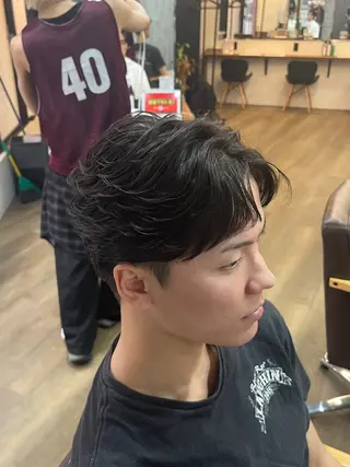 ショート パーマ メンズ 毛流れヘアの達人 店長　須田龍世のヘアスタイル