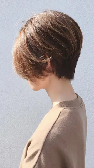 ショート カラー 中村 優太のヘアスタイル