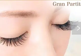 マツエク・マツパ グランパルティータ所属・石丸 洋子のヘアスタイル