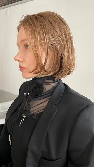 カラー ボブ/レイヤー /河内温太のヘアスタイル