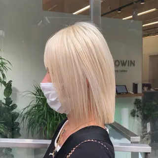 ミディアム カラー サロウィン(SALOWIN)原宿iori店所属・れい🫧 ハイトーン特化のヘアスタイル